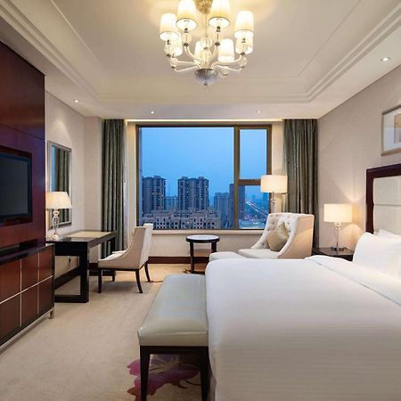 Wyndham Xinyang Downtown Hotel Luaran gambar