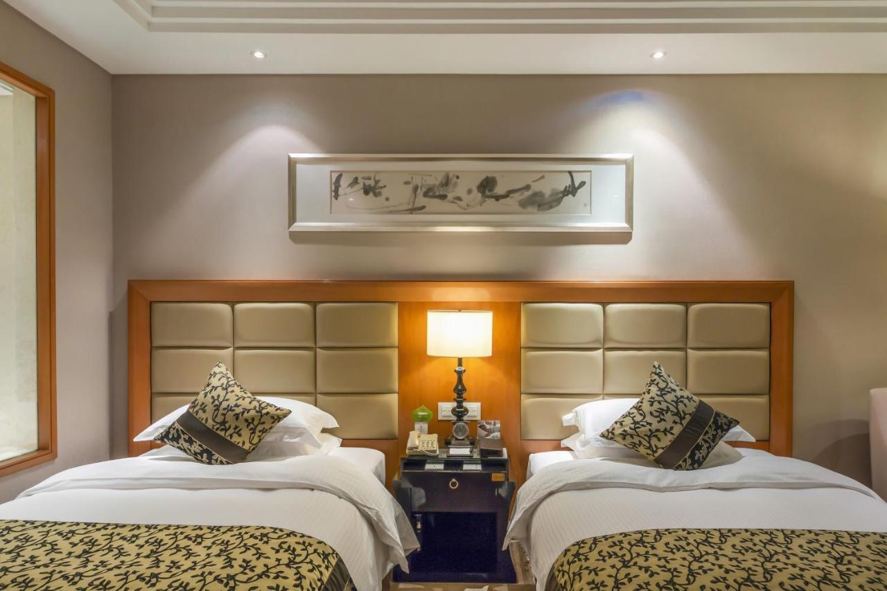 Wyndham Xinyang Downtown Hotel Luaran gambar