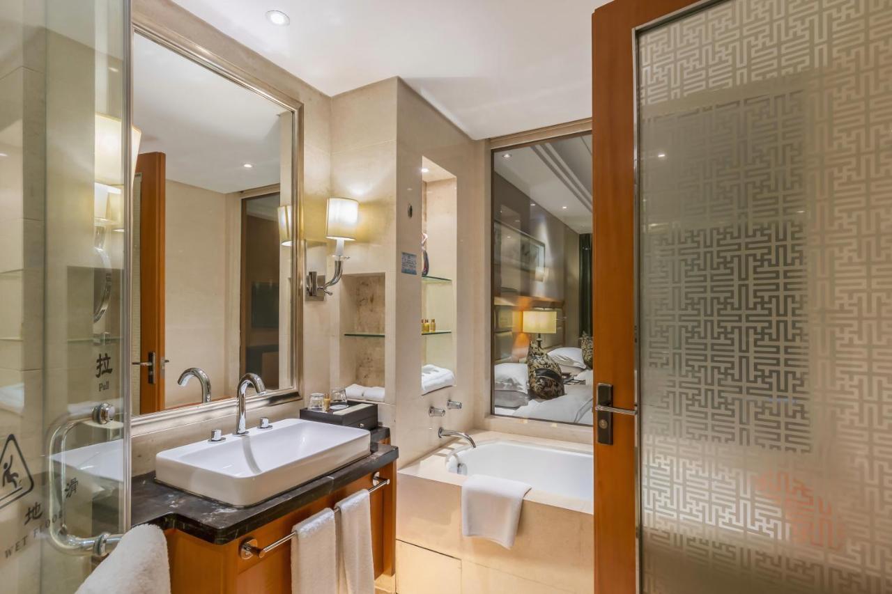 Wyndham Xinyang Downtown Hotel Luaran gambar