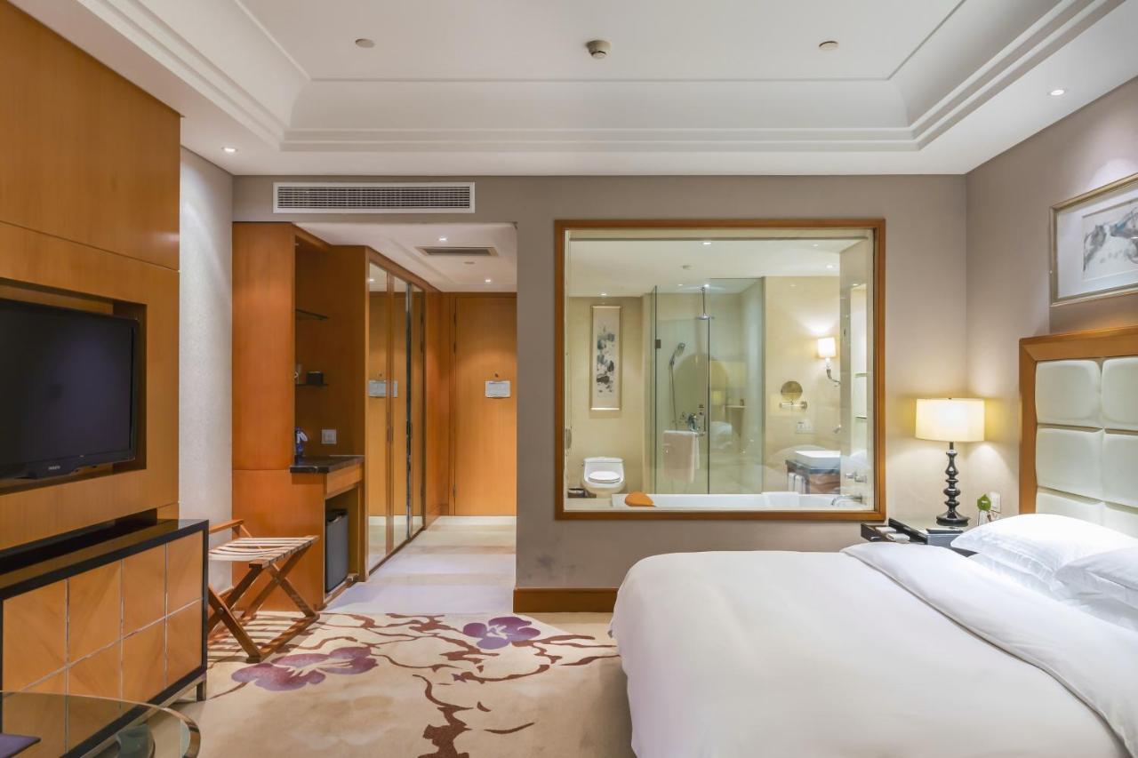 Wyndham Xinyang Downtown Hotel Luaran gambar